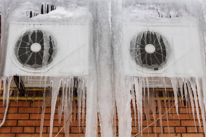 Is Your Thermostat Causing Your AC to Freeze Up in Wesley Chapel?